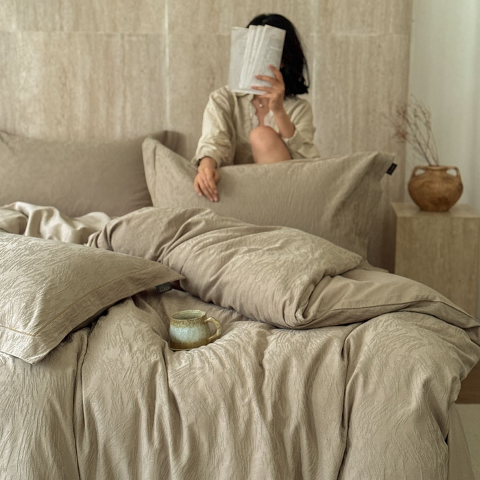 91家纺网 家纺一手货源 找家纺 莱豫家纺 2026春夏新款长绒棉全棉纯棉水洗浮雕提花四件套 魅奇