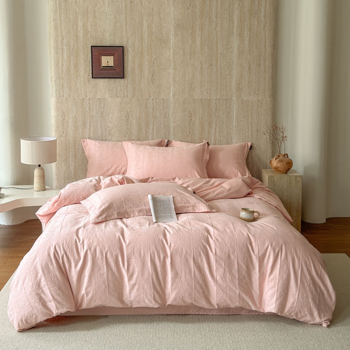 91家纺网 家纺一手货源 找家纺 莱豫家纺 2026春夏新款长绒棉全棉纯棉水洗浮雕提花四件套 米娅粉