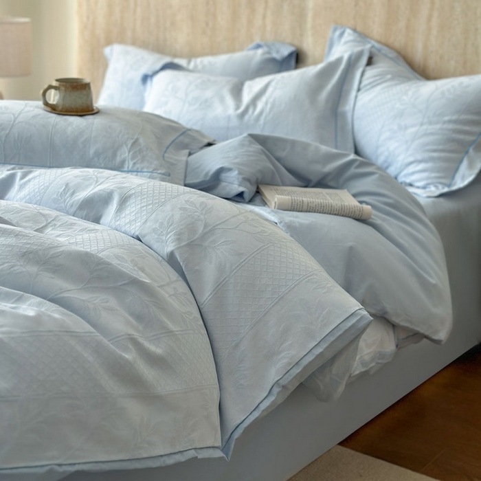 91家纺网 家纺一手货源 找家纺 莱豫家纺 2026春夏新款长绒棉全棉纯棉水洗浮雕提花四件套 娜蓝