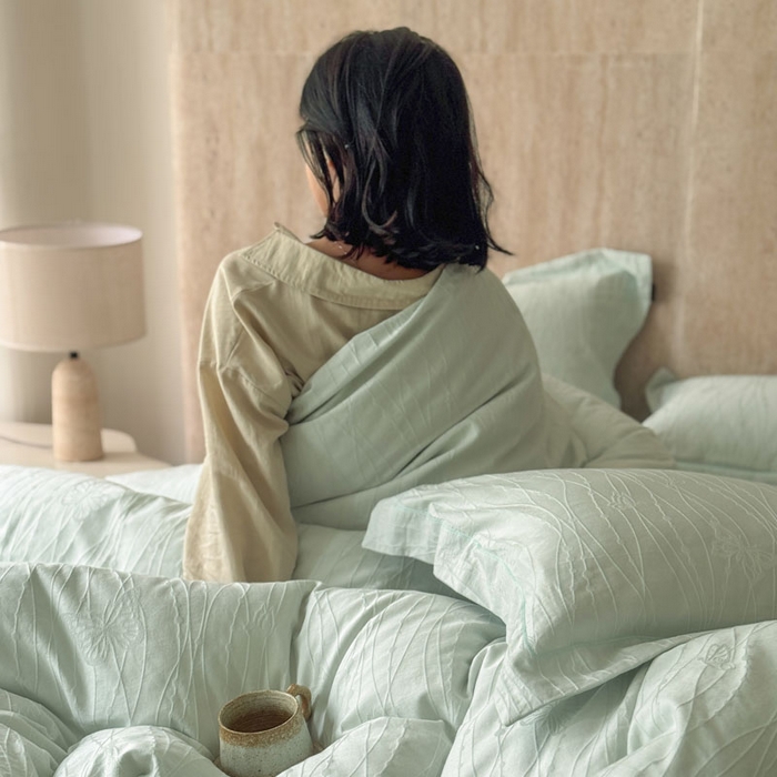 91家纺网 家纺一手货源 找家纺 莱豫家纺 2026春夏新款长绒棉全棉纯棉水洗浮雕提花四件套 佩里水绿