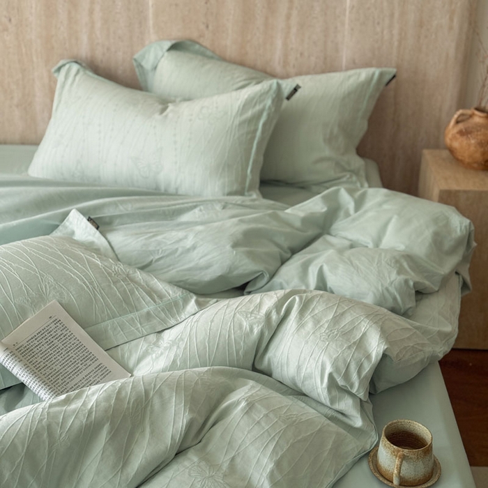 91家纺网 家纺一手货源 找家纺 莱豫家纺 2026春夏新款长绒棉全棉纯棉水洗浮雕提花四件套 佩里水绿