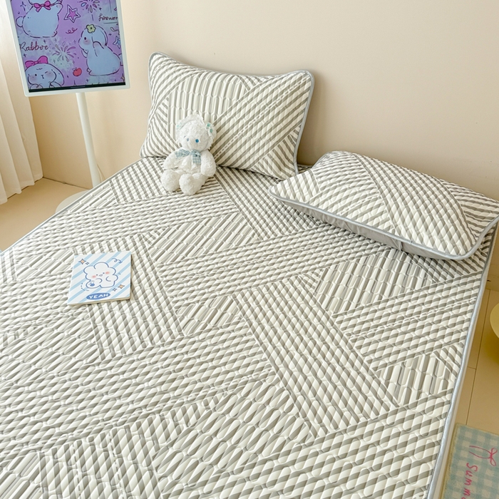 91家纺网 家纺一手货源 找家纺 柒月家居 2026新款凉感丝小清新乳胶凉席 格调