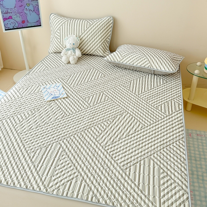 91家纺网 家纺一手货源 找家纺 柒月家居 2026新款凉感丝小清新乳胶凉席 格调