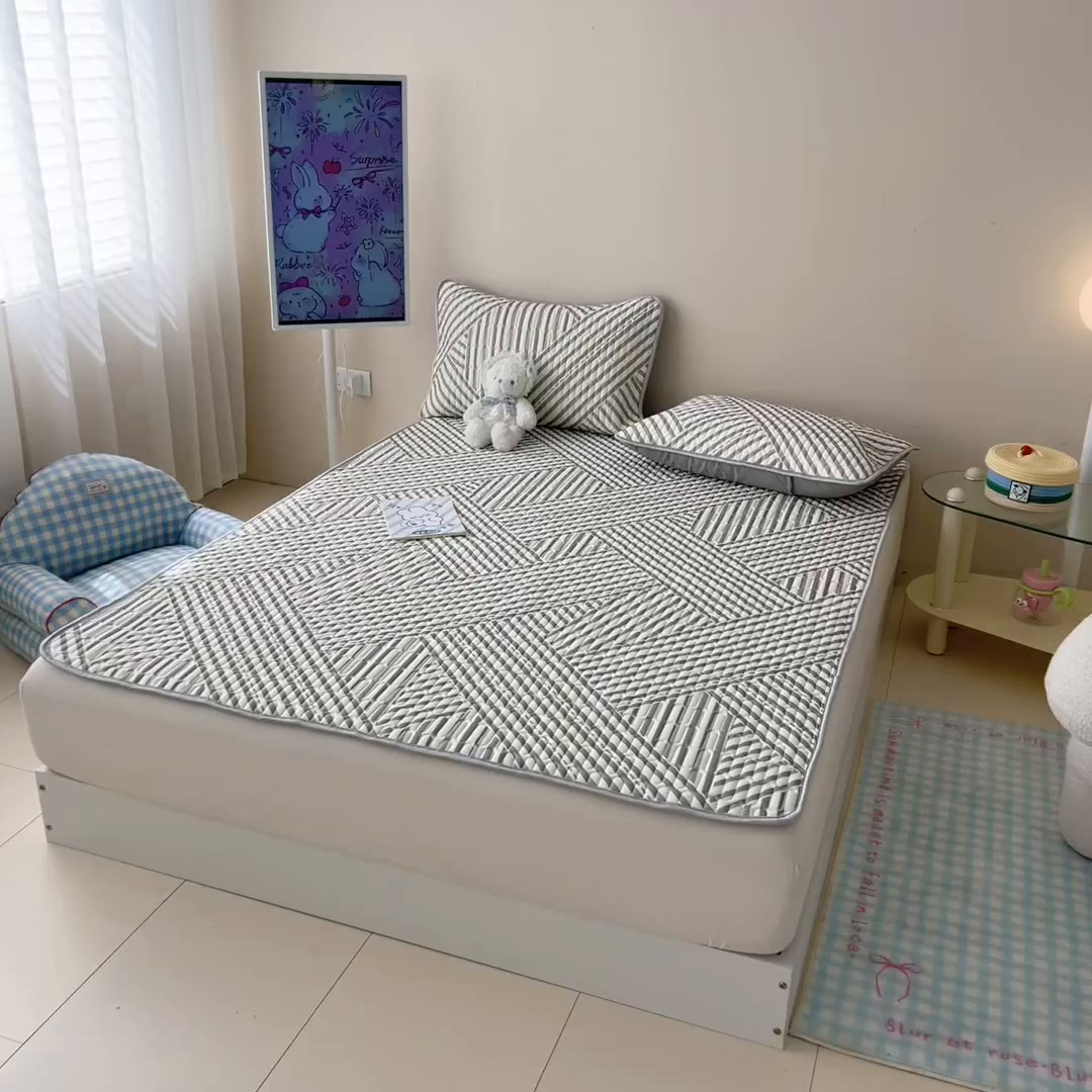 91家纺网 家纺一手货源 找家纺 柒月家居 2026新款凉感丝小清新乳胶凉席 格调