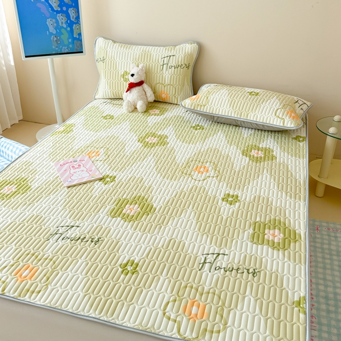 91家纺网 家纺一手货源 找家纺 柒月家居 2026新款凉感丝小清新乳胶凉席 花季