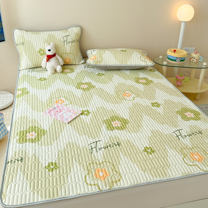 91家纺网 家纺一手货源 找家纺 柒月家居 2026新款凉感丝小清新乳胶凉席 花季