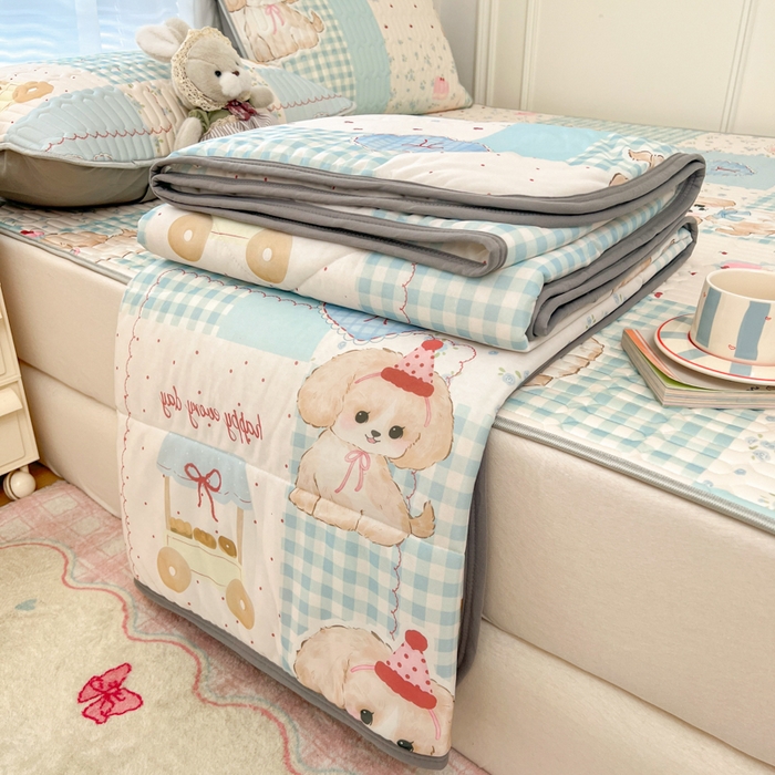 91家纺网 家纺一手货源 找家纺 柒月家居 2026新款凉感丝小清新乳胶凉席 蓝块汪仔