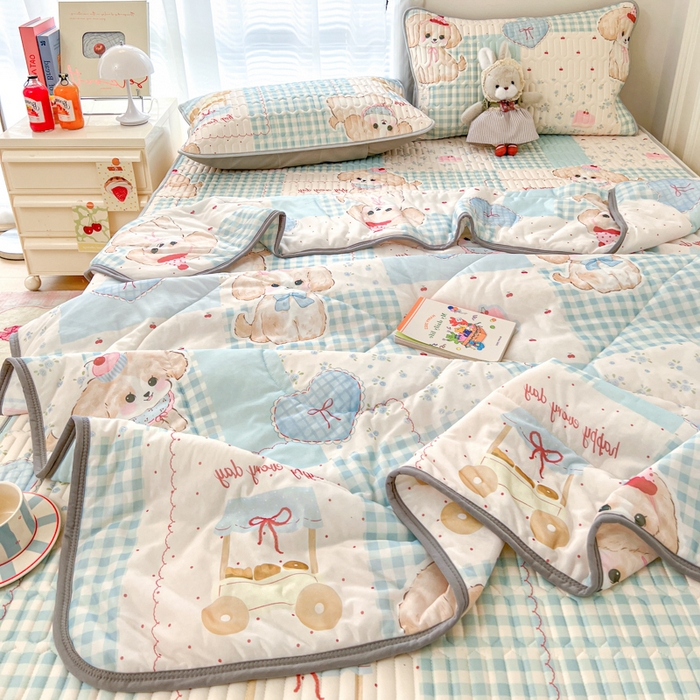 91家纺网 家纺一手货源 找家纺 柒月家居 2026新款凉感丝小清新乳胶凉席 蓝块汪仔