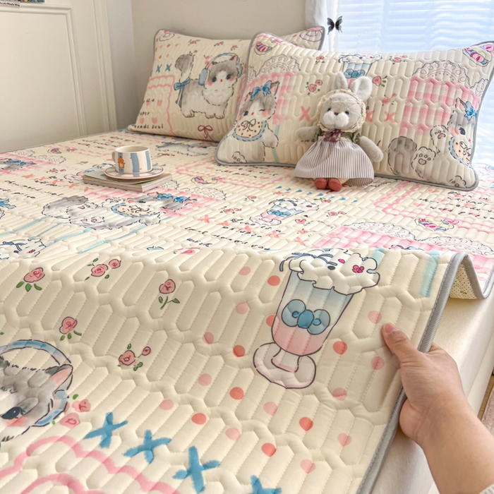 91家纺网 家纺一手货源 找家纺 柒月家居 2026新款凉感丝小清新乳胶凉席 奶盖猫咪