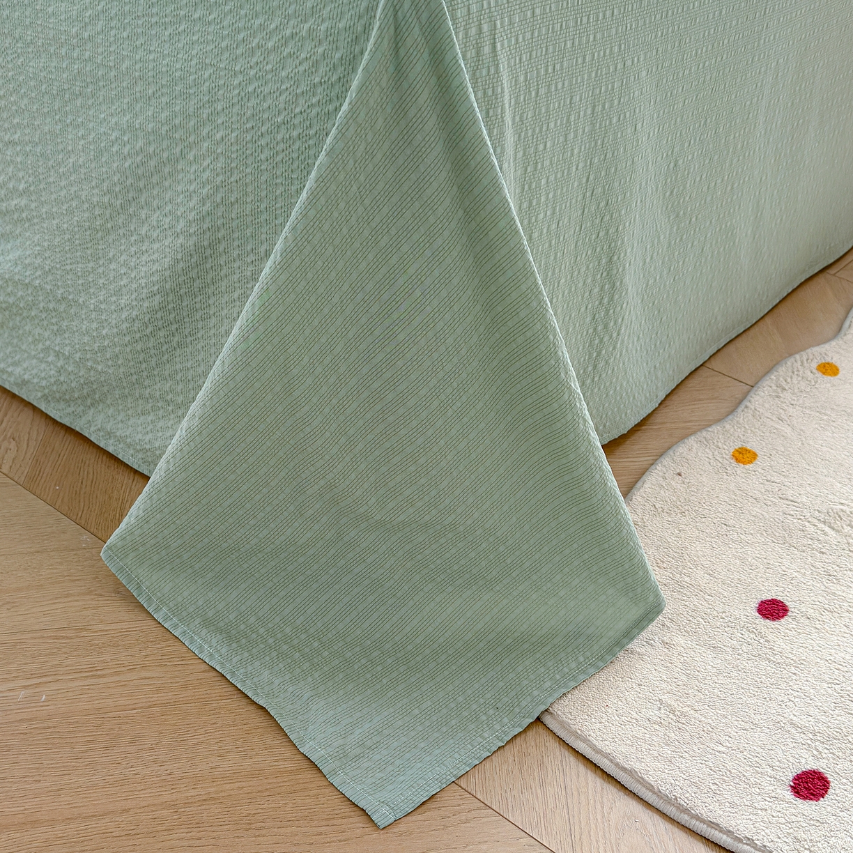 91家纺网 家纺一手货源 找家纺 弗苓家纺 2026新款高克重泡芙棉花边款夏被夏凉被空调被四件套小红书推荐-风格二 木马小花团