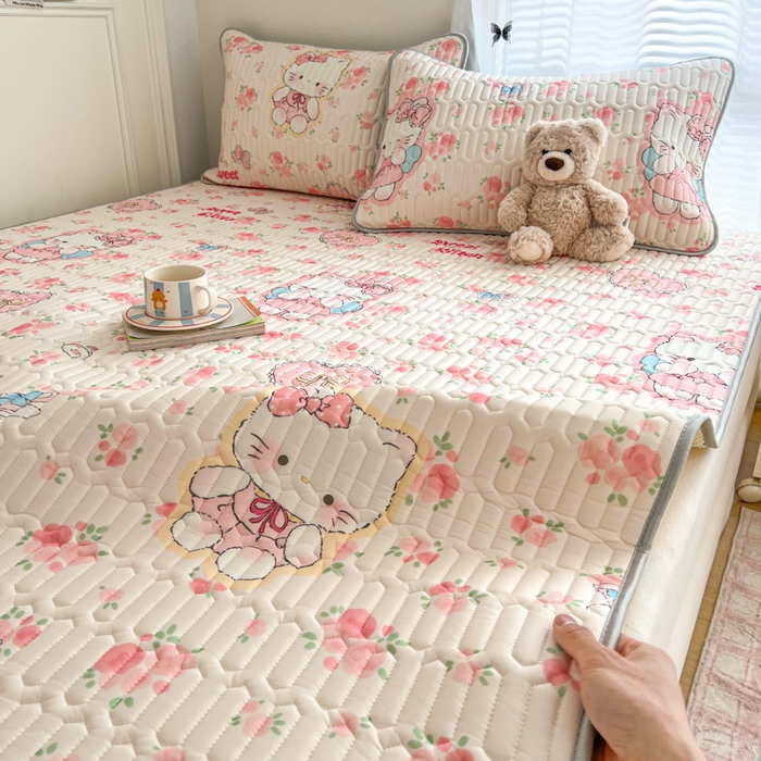 91家纺网 家纺一手货源 找家纺 柒月家居 2026新款凉感丝小清新乳胶凉席 桃桃奶猫