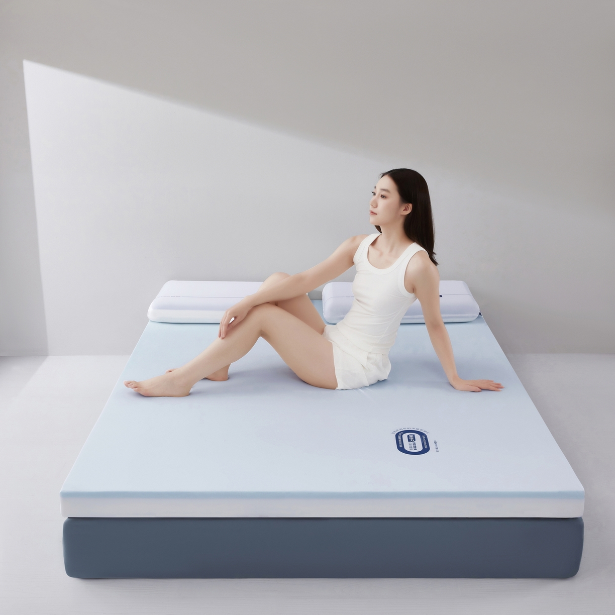 91家纺网 家纺一手货源 找家纺 栩裕纺织 2026新品【某朵同款】星级酒店慢回弹记忆棉床垫 支持定做特殊尺寸 白色