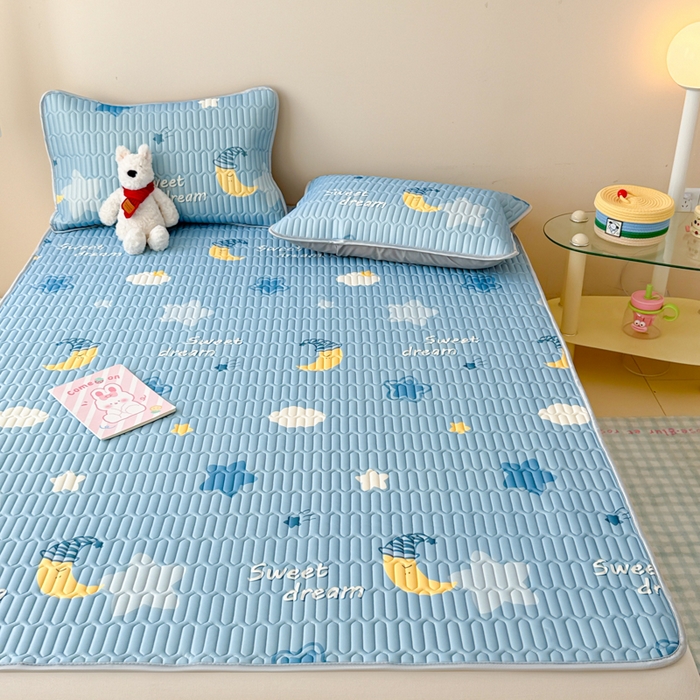 91家纺网 家纺一手货源 找家纺 柒月家居 2026新款凉感丝小清新乳胶凉席 星星月亮