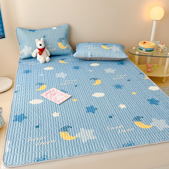 91家纺网 家纺一手货源 找家纺 柒月家居 2026新款凉感丝小清新乳胶凉席 星星月亮