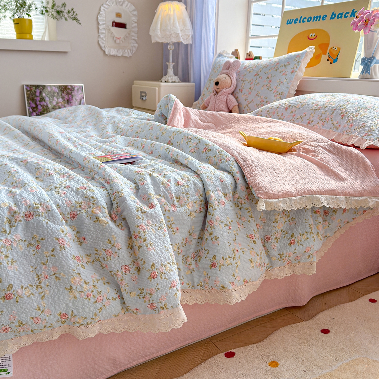 91家纺网 家纺一手货源 找家纺 弗苓家纺 2026新款高克重泡芙棉花边款夏被夏凉被空调被四件套小红书推荐-风格二 微风花园