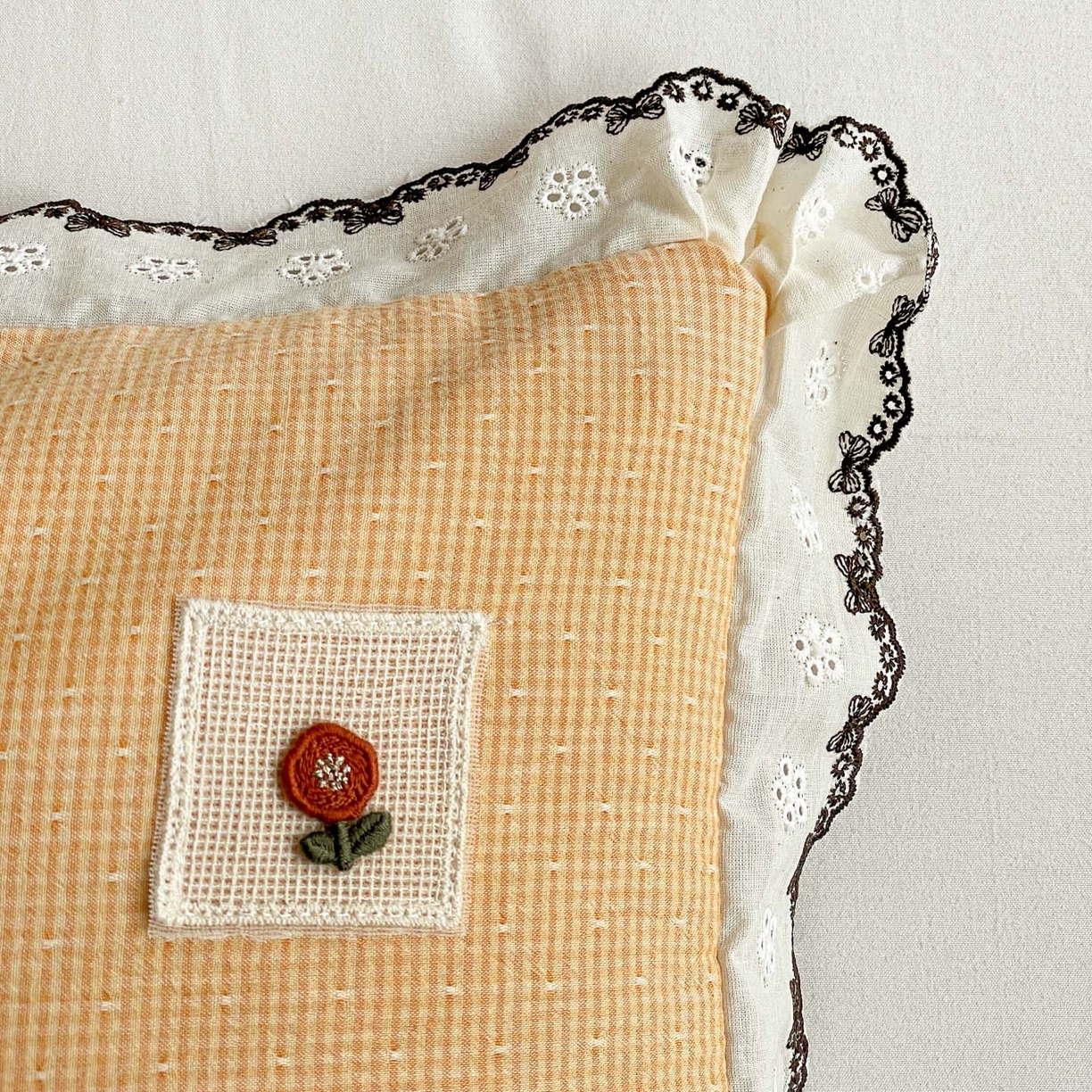 91家纺网 家纺一手货源 找家纺 梦叶草 2026新款全棉马卡龙蕾丝荞麦枕法式风枕枕头枕芯 马卡龙蕾丝荞麦枕-橙色