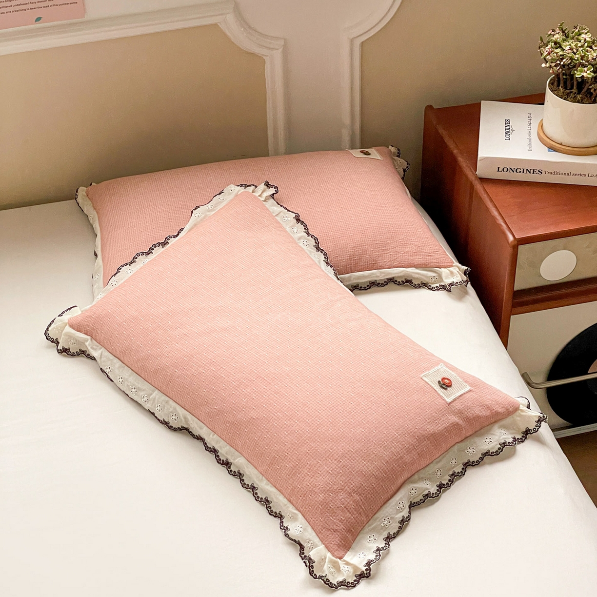 91家纺网 家纺一手货源 找家纺 梦叶草 2026新款全棉马卡龙蕾丝荞麦枕法式风枕枕头枕芯 马卡龙蕾丝荞麦枕-粉色