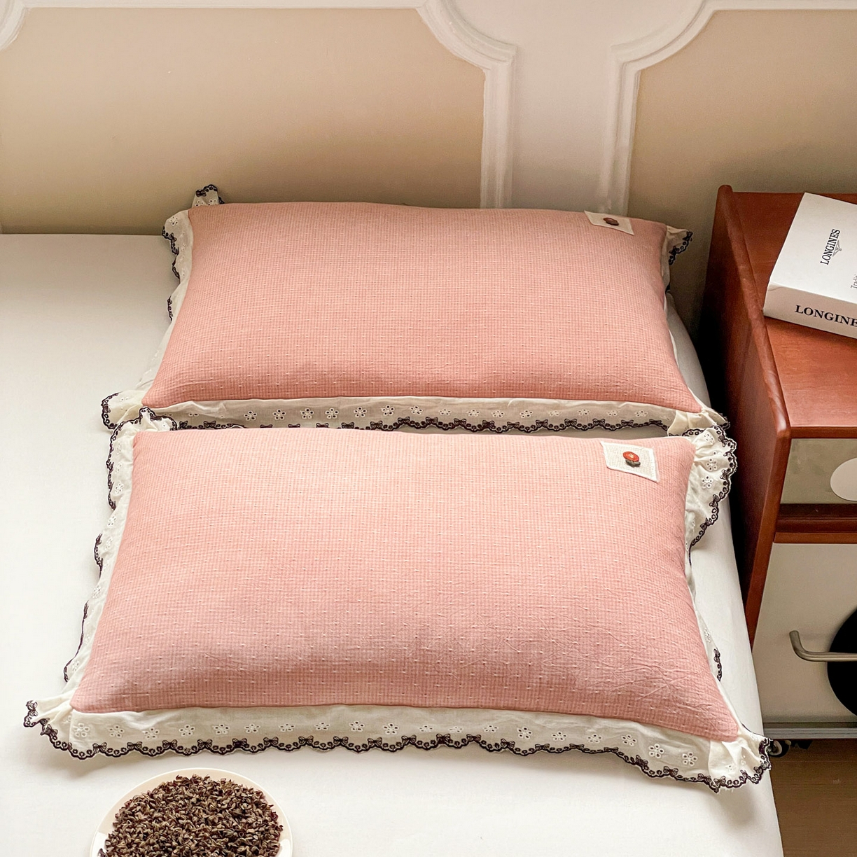 91家纺网 家纺一手货源 找家纺 梦叶草 2026新款全棉马卡龙蕾丝荞麦枕法式风枕枕头枕芯 马卡龙蕾丝荞麦枕-粉色
