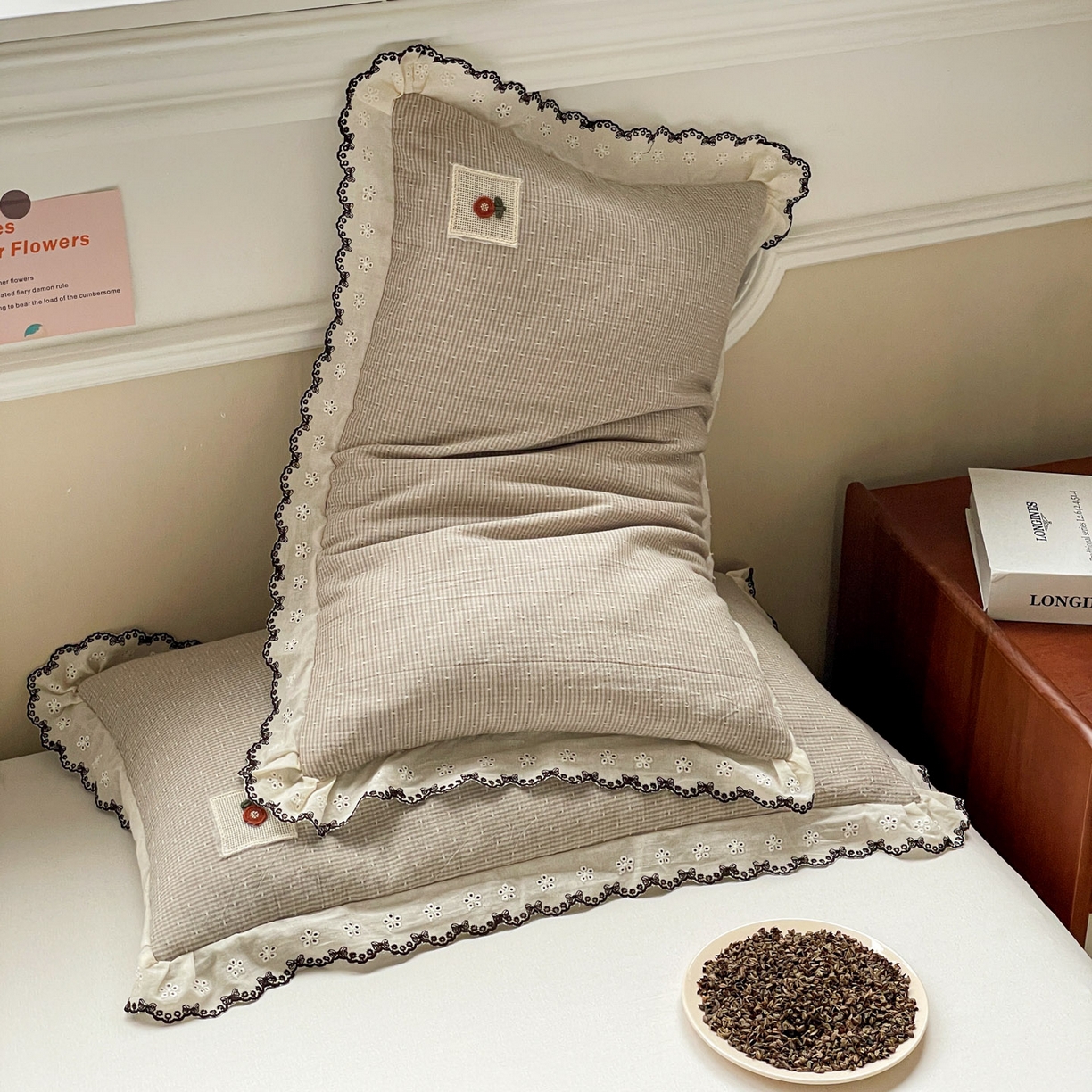 91家纺网 家纺一手货源 找家纺 梦叶草 2026新款全棉马卡龙蕾丝荞麦枕法式风枕枕头枕芯 马卡龙蕾丝荞麦枕-灰色