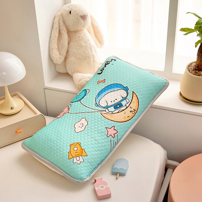 91家纺网 家纺一手货源 找家纺 富馨莱 2026新款儿童幼儿园凉豆豆枕套单枕套枕套单件 太空旅行