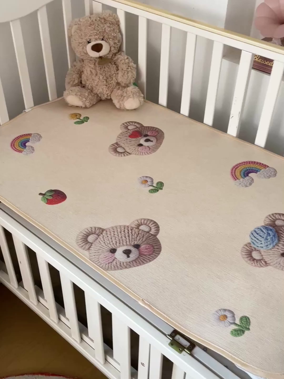 91家纺网 家纺一手货源 找家纺 富馨莱 2026新款幼儿园古藤席冰丝席双面可用儿童凉席双面凉感 彩虹熊