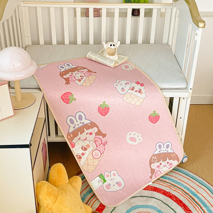 91家纺网 家纺一手货源 找家纺 富馨莱 2026新款幼儿园古藤席冰丝席双面可用儿童凉席双面凉感 可爱女孩