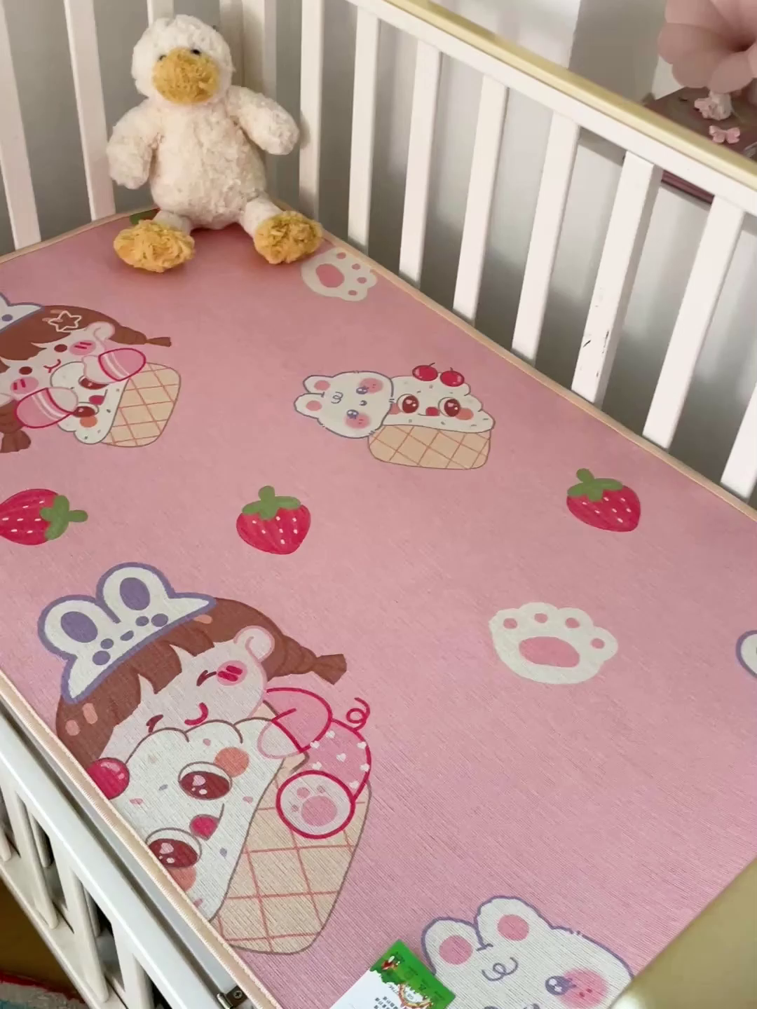 91家纺网 家纺一手货源 找家纺 富馨莱 2026新款幼儿园古藤席冰丝席双面可用儿童凉席双面凉感 可爱女孩