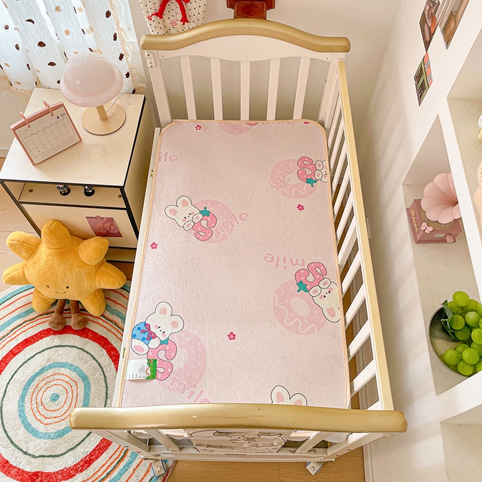 91家纺网 家纺一手货源 找家纺 富馨莱 2026新款幼儿园古藤席冰丝席双面可用儿童凉席双面凉感 糖果兔