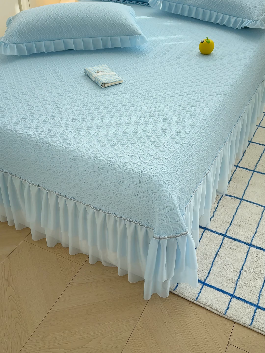 91家纺网 家纺一手货源 找家纺 （总）冬然家纺 2026新款【快乐熊 云朵纹系列】冰豆豆凉席床裙款