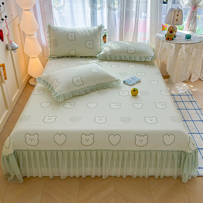 91家纺网 家纺一手货源 找家纺 （总）冬然家纺 2026新款【快乐熊 云朵纹系列】冰豆豆凉席床裙款