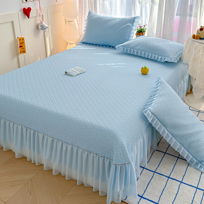 91家纺网 家纺一手货源 找家纺 冬然家纺 2026新款【快乐熊 云朵纹系列】冰豆豆凉席床裙款 云朵纹-蓝