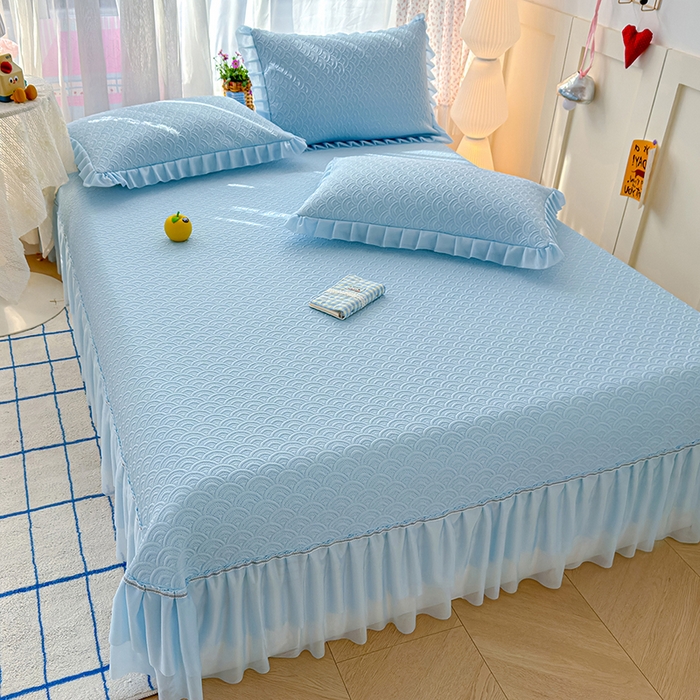 91家纺网 家纺一手货源 找家纺 冬然家纺 2026新款【快乐熊 云朵纹系列】冰豆豆凉席床裙款 云朵纹-蓝