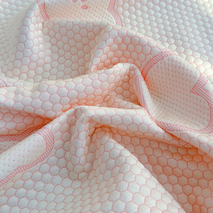 91家纺网 家纺一手货源 找家纺 冬然家纺 2026新款【快乐熊 云朵纹系列】冰豆豆凉席床裙款 快乐熊-粉