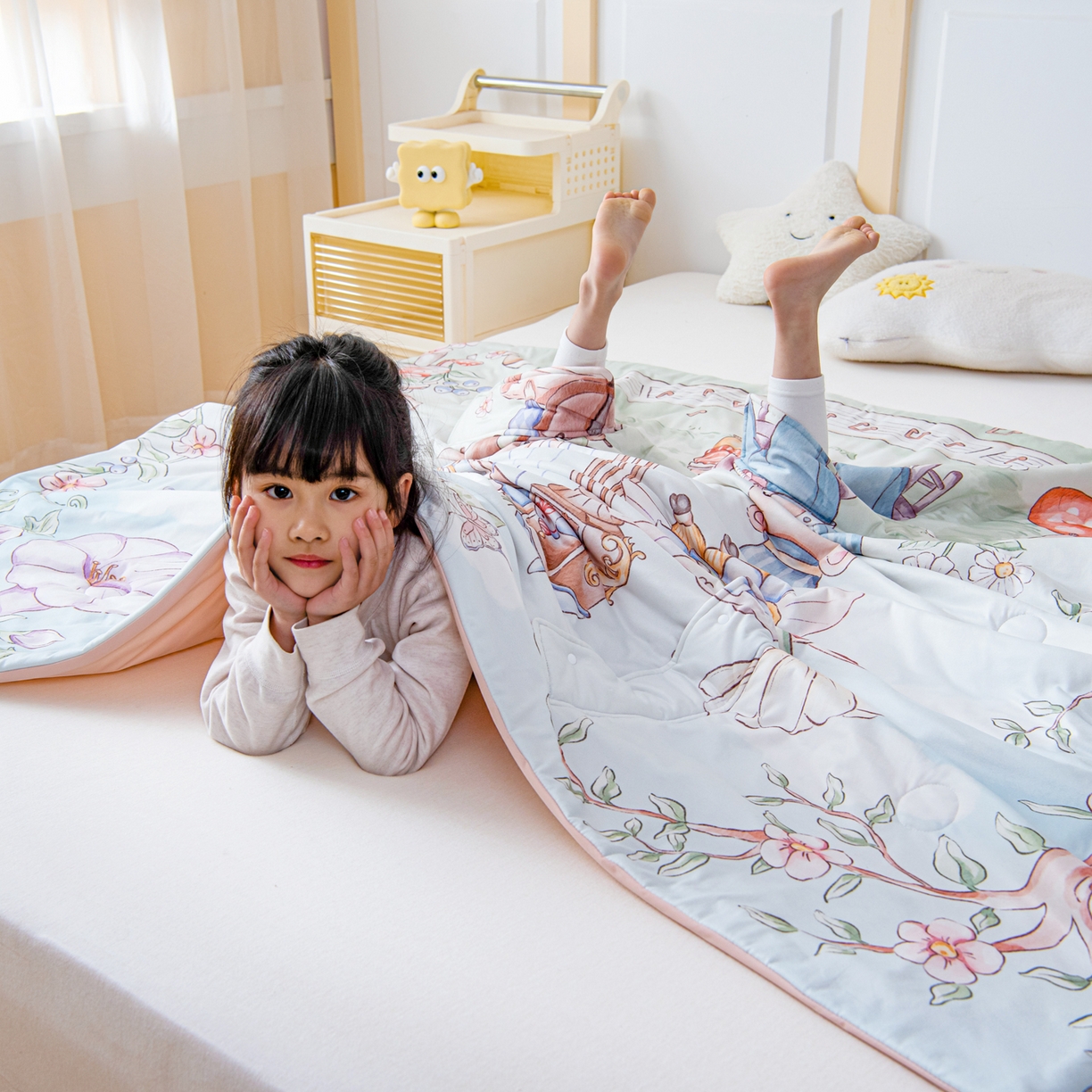 91家纺网 家纺一手货源 找家纺 吉咪兔家纺 2026新款桑蚕丝护肚防踢睡袋多功能盖毯宝宝夏被拥抱被儿童夏被儿童防踢被 森林音乐