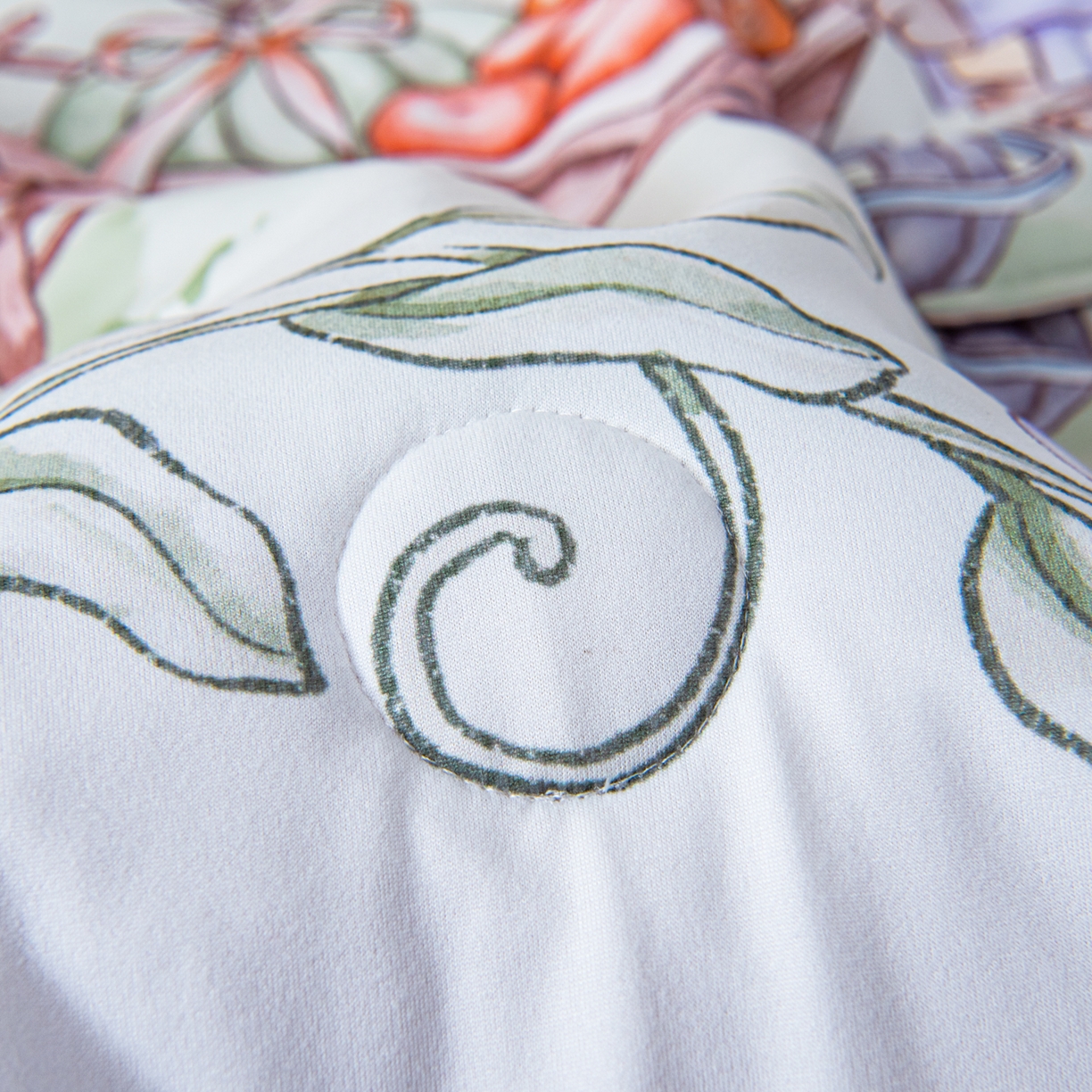 91家纺网 家纺一手货源 找家纺 吉咪兔家纺 2026新款桑蚕丝护肚防踢睡袋多功能盖毯宝宝夏被拥抱被儿童夏被儿童防踢被 丰收果园