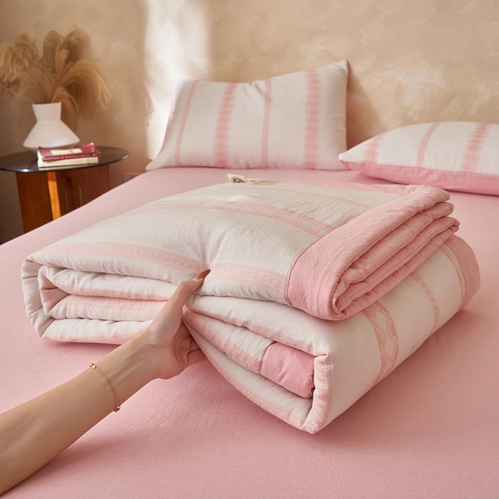 91家纺网 家纺一手货源 找家纺 简如 2026新款里外全棉色织提花新疆棉花夏凉被四件套详-简条系列 简条-粉