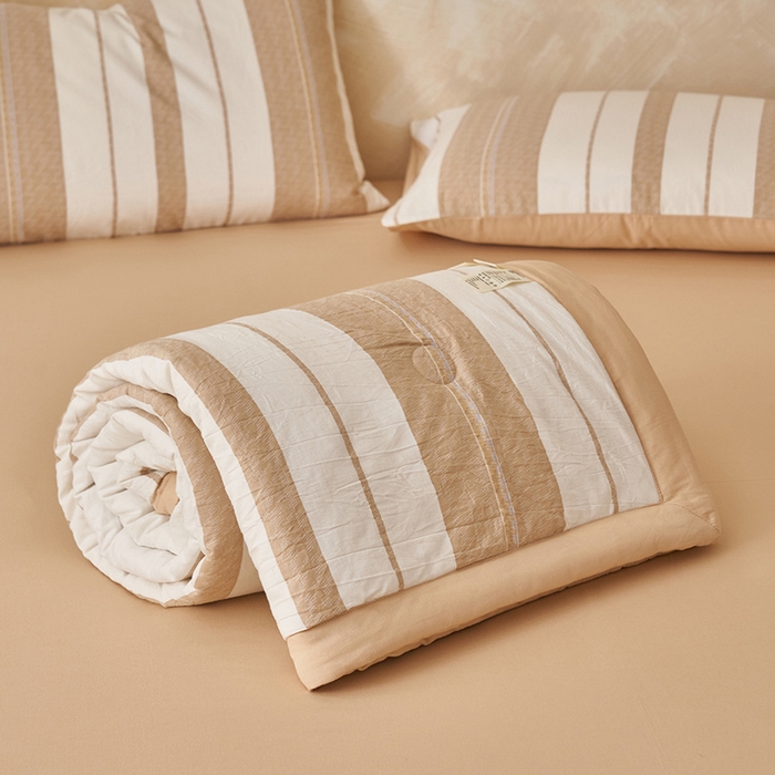 91家纺网 家纺一手货源 找家纺 简如 2026新款里外全棉色织提花新疆棉花夏凉被四件套详-简条系列 千鸟格-米驼