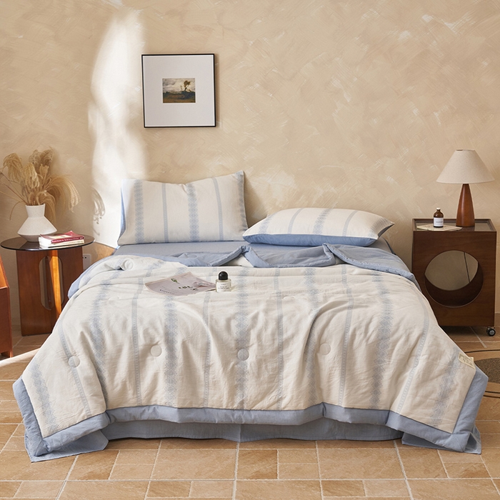 91家纺网 家纺一手货源 找家纺 简如 2026新款里外全棉色织提花新疆棉花夏凉被四件套详-简条系列 简条-蓝