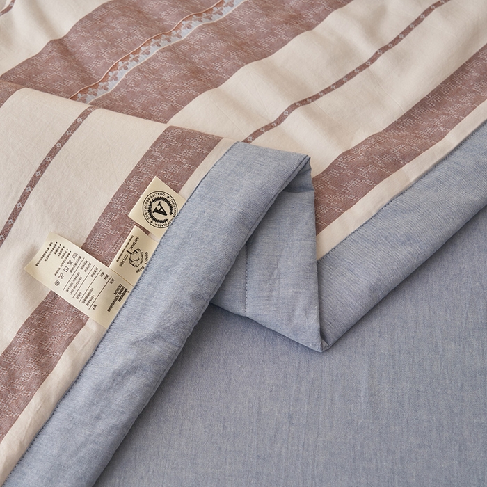 91家纺网 家纺一手货源 找家纺 简如 2026新款里外全棉色织提花新疆棉花夏凉被四件套详-简条系列 千鸟格-蓝