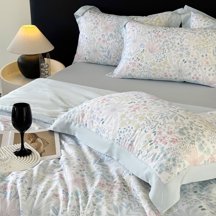 91家纺网 家纺一手货源 找家纺 梵克保罗 2026春夏新款莱赛尔天丝夏被嵌绳款数码印花单夏被夏被四件套夏凉被单枕套 星丛