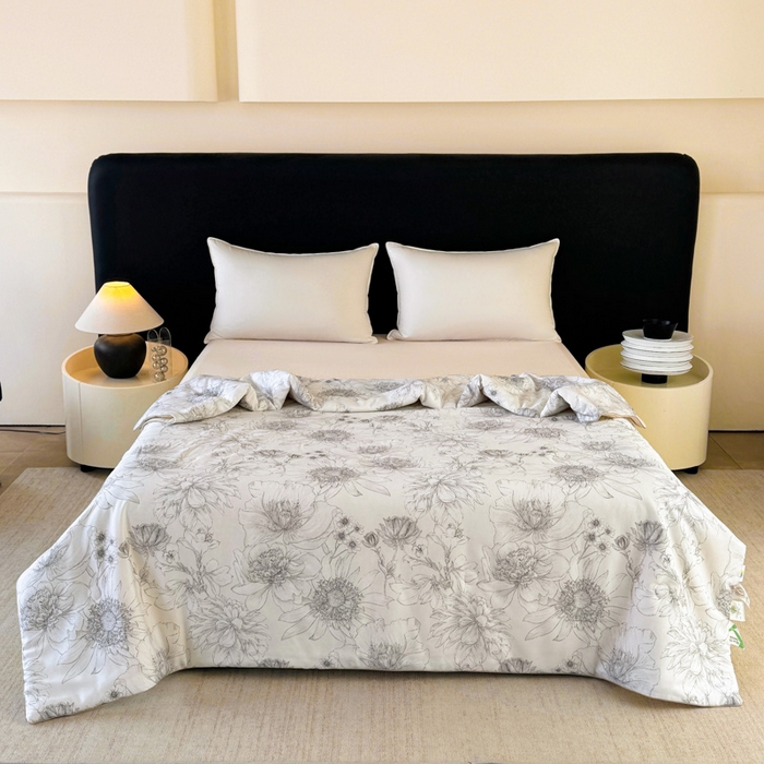 91家纺网 家纺一手货源 找家纺 梵克保罗 2026春夏新款莱赛尔天丝夏被嵌绳款数码印花单夏被夏被四件套夏凉被单枕套 墨染疏芳