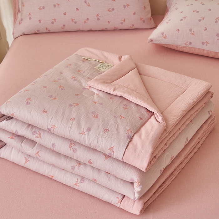 91家纺网 家纺一手货源 找家纺 简如 2026新款全棉60提花里外纯棉棉花夏凉被四件套 芬芳紫红