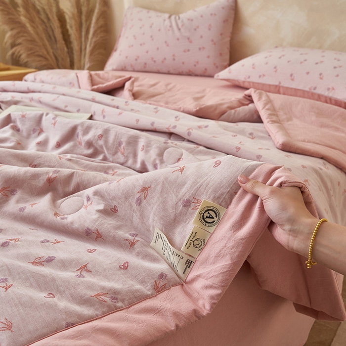 91家纺网 家纺一手货源 找家纺 简如 2026新款全棉60提花里外纯棉棉花夏凉被四件套 芬芳紫红