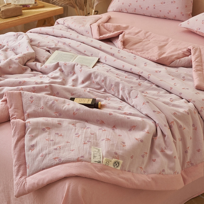 91家纺网 家纺一手货源 找家纺 简如 2026新款全棉60提花里外纯棉棉花夏凉被四件套 芬芳紫红