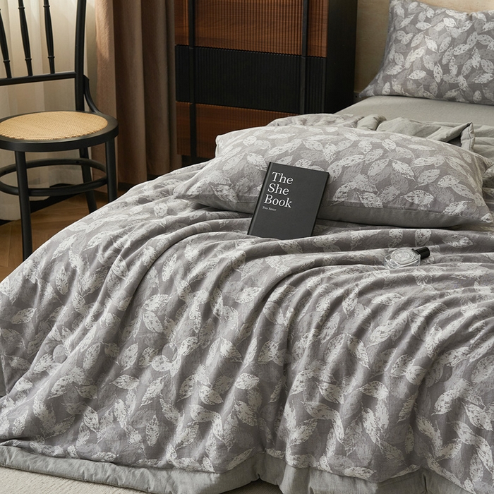 91家纺网 家纺一手货源 找家纺 简如 2026新款全棉60提花里外纯棉棉花夏凉被四件套 层林尽染-灰