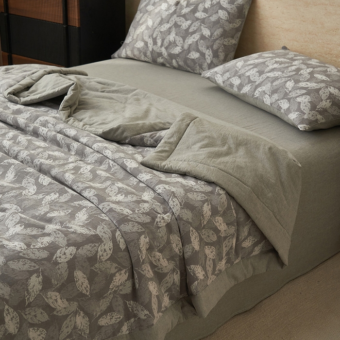 91家纺网 家纺一手货源 找家纺 简如 2026新款全棉60提花里外纯棉棉花夏凉被四件套 层林尽染-灰