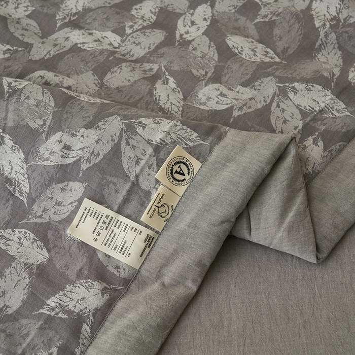 91家纺网 家纺一手货源 找家纺 简如 2026新款全棉60提花里外纯棉棉花夏凉被四件套 层林尽染-灰