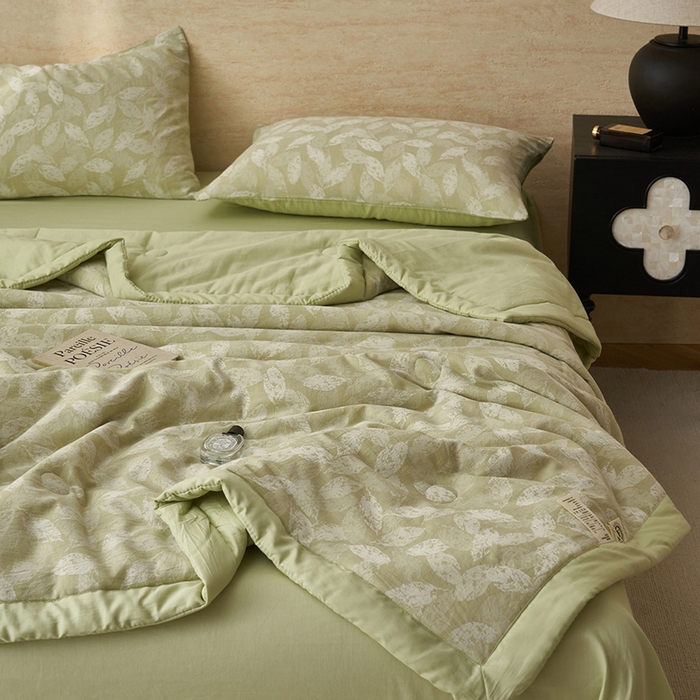 91家纺网 家纺一手货源 找家纺 简如 2026新款全棉60提花里外纯棉棉花夏凉被四件套 层林尽染-绿