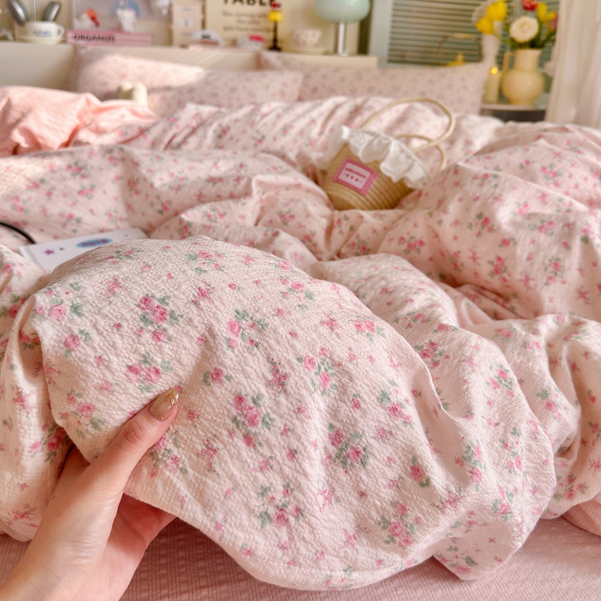 91家纺网 家纺一手货源 找家纺 铺尚美家纺 2026新款小清新110g高品质直播热卖款A类泡芙棉双层纱四件套 蔷薇絮