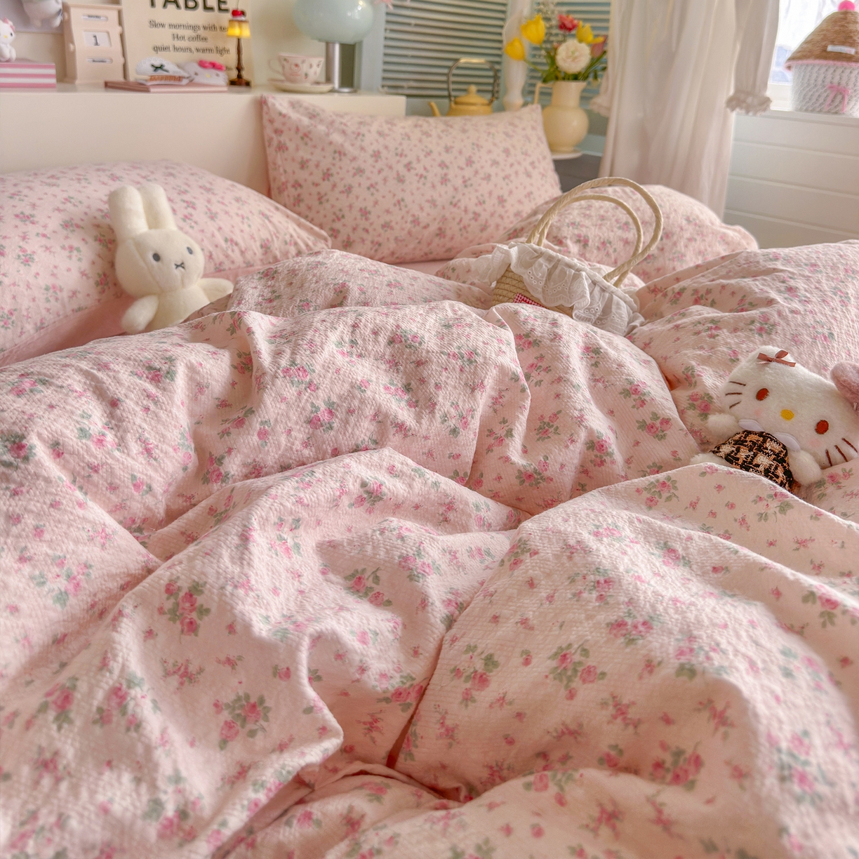 91家纺网 家纺一手货源 找家纺 铺尚美家纺 2026新款小清新110g高品质直播热卖款A类泡芙棉双层纱四件套 蔷薇絮